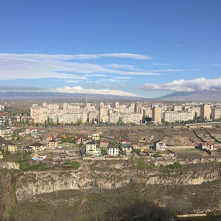 Ossanna Hotel Jerevan Exteriör bild