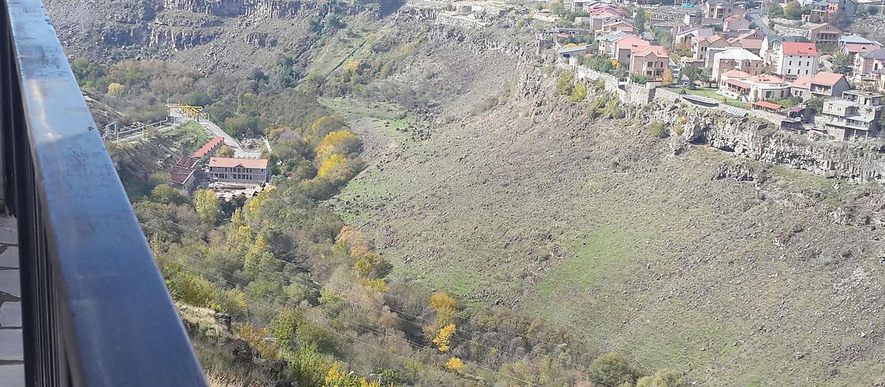 Ossanna Hotel Jerevan Exteriör bild